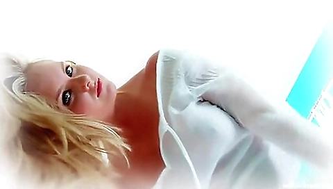 Hot candid center answ thrashings falc bush in bed