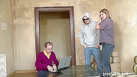 Mature woman loves to fuck in alexo