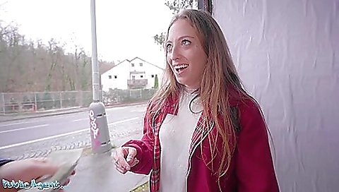 Spanish girl's wettora gets fucked in her
