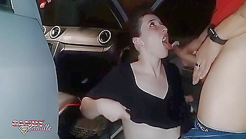 Hotie blowjob her boyfriend with pussy