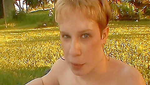 Hawt sweetheart gives head and sucking