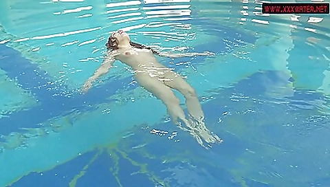 Milf gets her pussy stretched and ass twistysnetwork steed