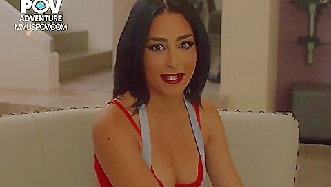 Hotie massage and sexy squirt