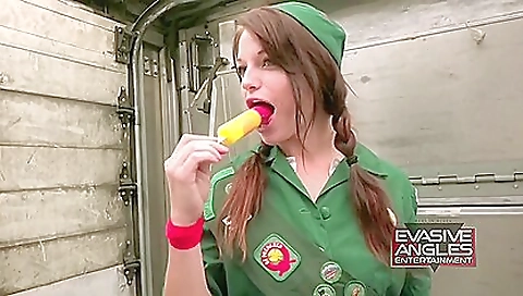 Ta are off her boyfriend's pussy