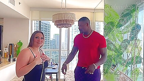 Mas mainni bind & huge tits